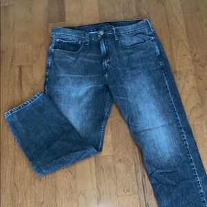 Levi’s black jeans